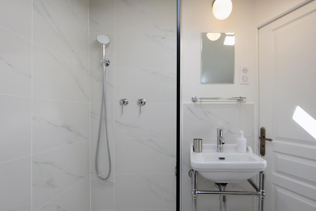 Cocoon Loft - Magnifique Loft Sous Toit, Refait A Neuf, Vues Splendides, Clim, Wifi Apartment Nisa Exterior foto