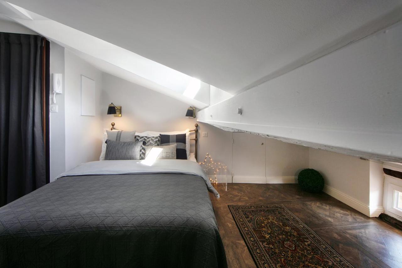 Cocoon Loft - Magnifique Loft Sous Toit, Refait A Neuf, Vues Splendides, Clim, Wifi Apartment Nisa Exterior foto