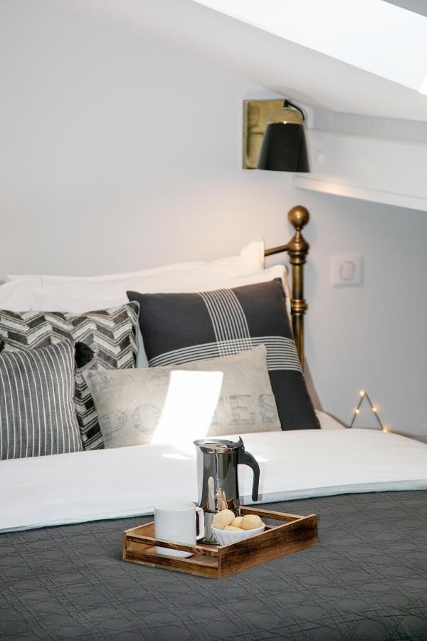 Cocoon Loft - Magnifique Loft Sous Toit, Refait A Neuf, Vues Splendides, Clim, Wifi Apartment Nisa Exterior foto