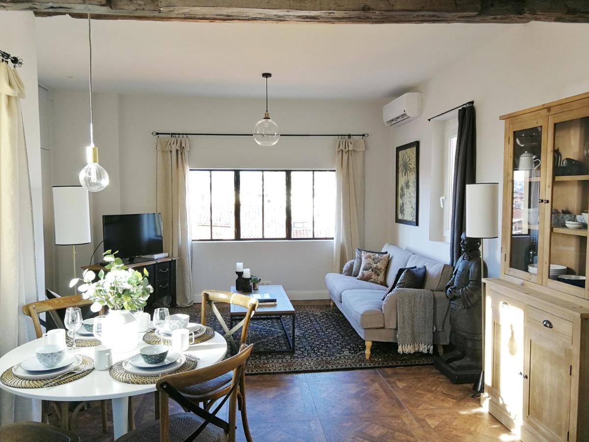 Cocoon Loft - Magnifique Loft Sous Toit, Refait A Neuf, Vues Splendides, Clim, Wifi Apartment Nisa Exterior foto