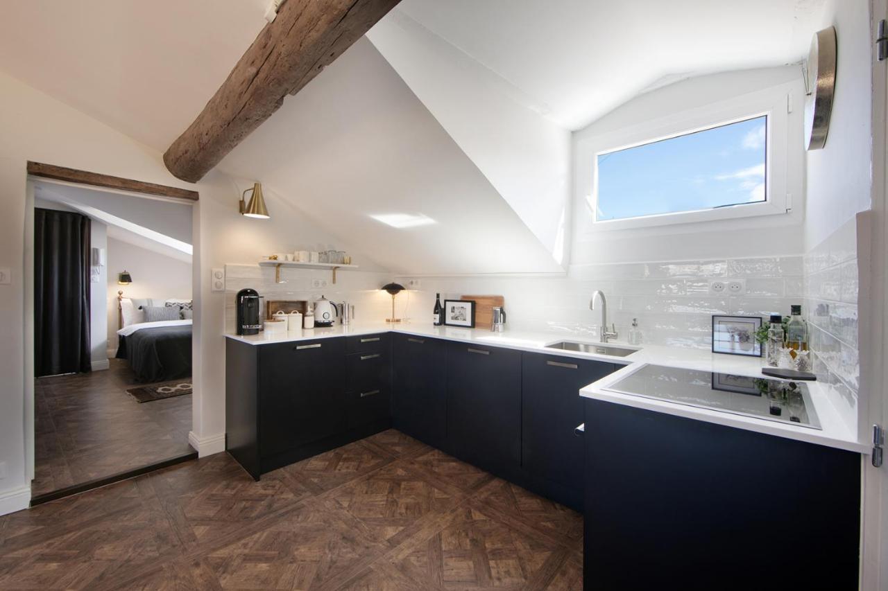 Cocoon Loft - Magnifique Loft Sous Toit, Refait A Neuf, Vues Splendides, Clim, Wifi Apartment Nisa Exterior foto