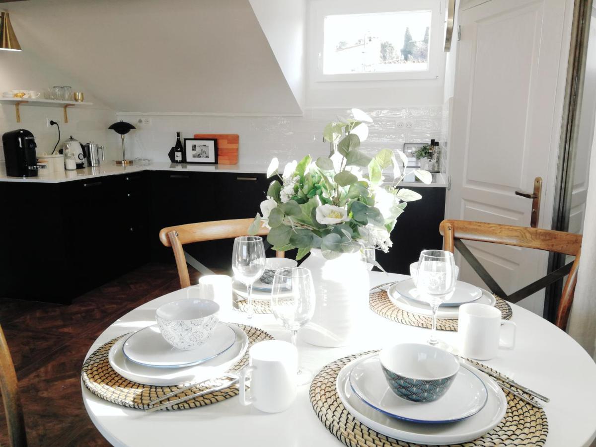 Cocoon Loft - Magnifique Loft Sous Toit, Refait A Neuf, Vues Splendides, Clim, Wifi Apartment Nisa Exterior foto
